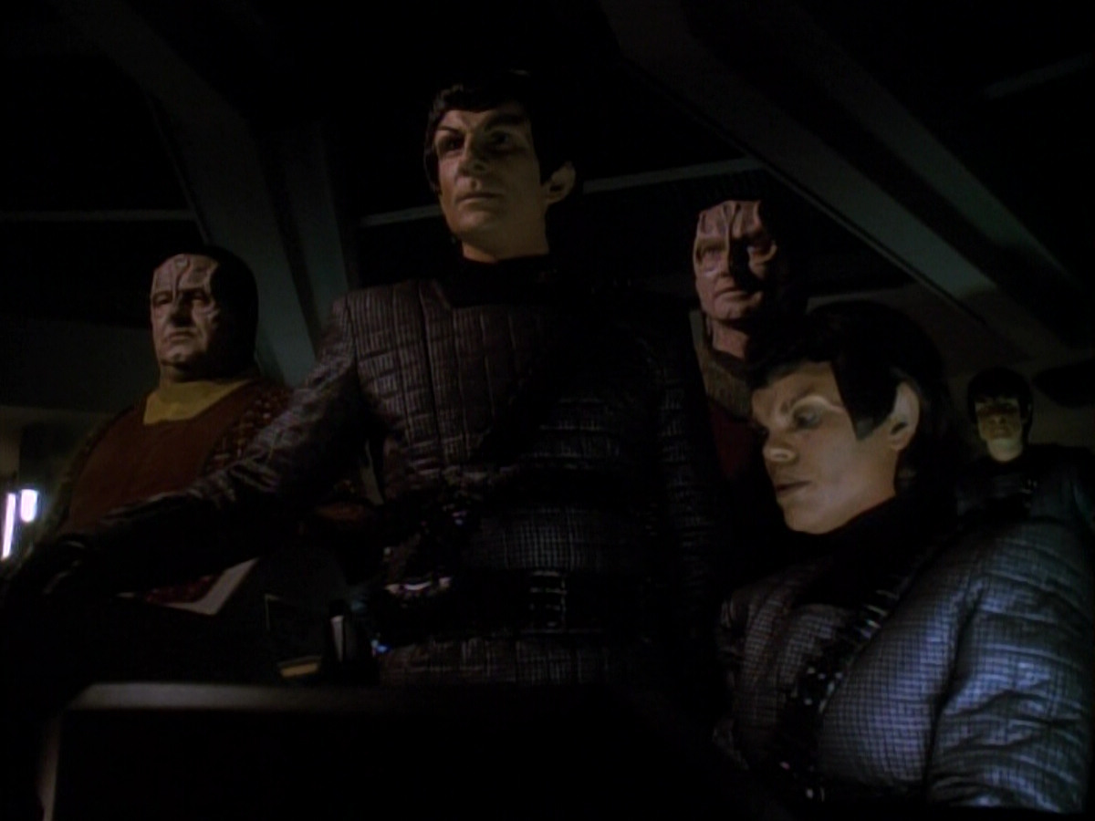 extant_StarTrek_DS9_3x21-TheDieIsCast_02797.jpg
