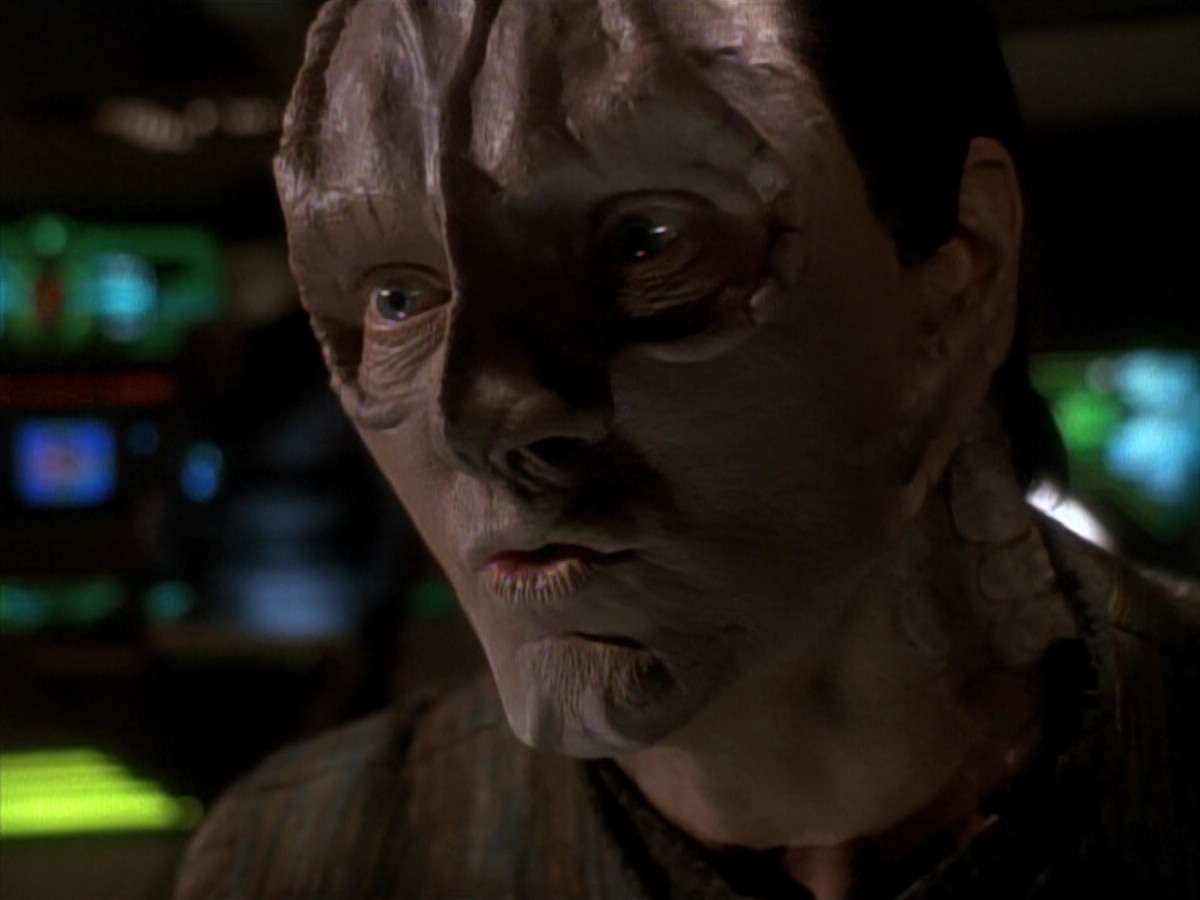 extant_StarTrek_DS9_3x21-TheDieIsCast_02892.jpg