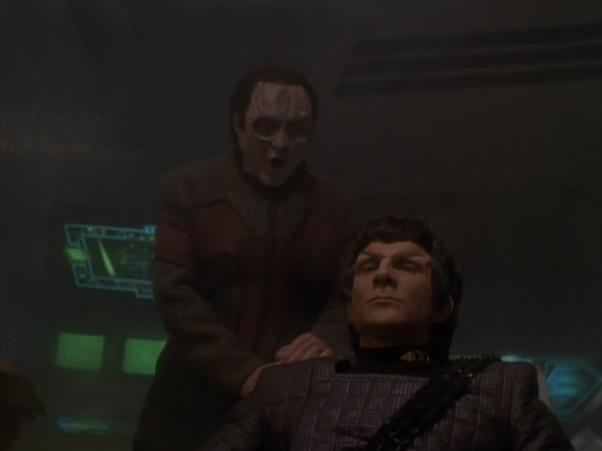 extant_StarTrek_DS9_3x21-TheDieIsCast_02947.jpg