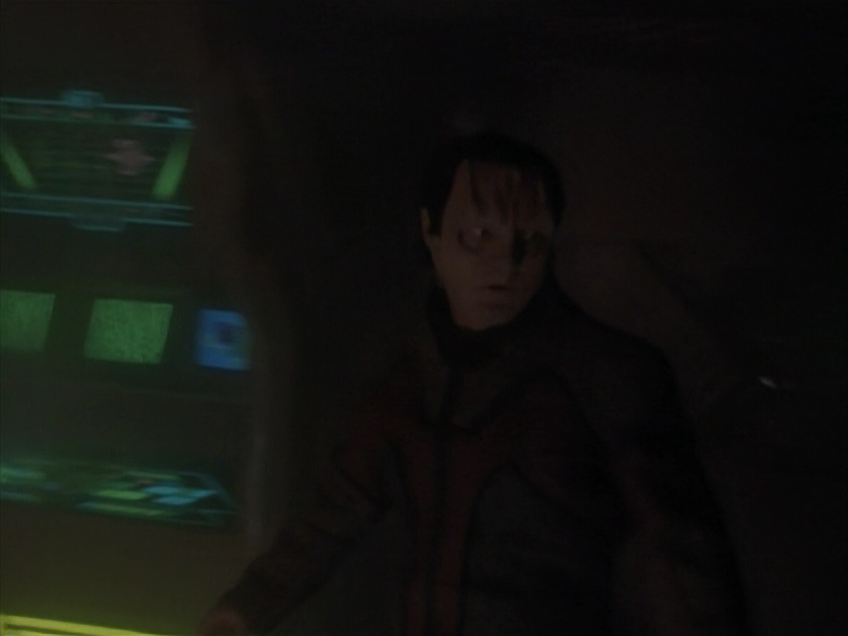 extant_StarTrek_DS9_3x21-TheDieIsCast_03007.jpg