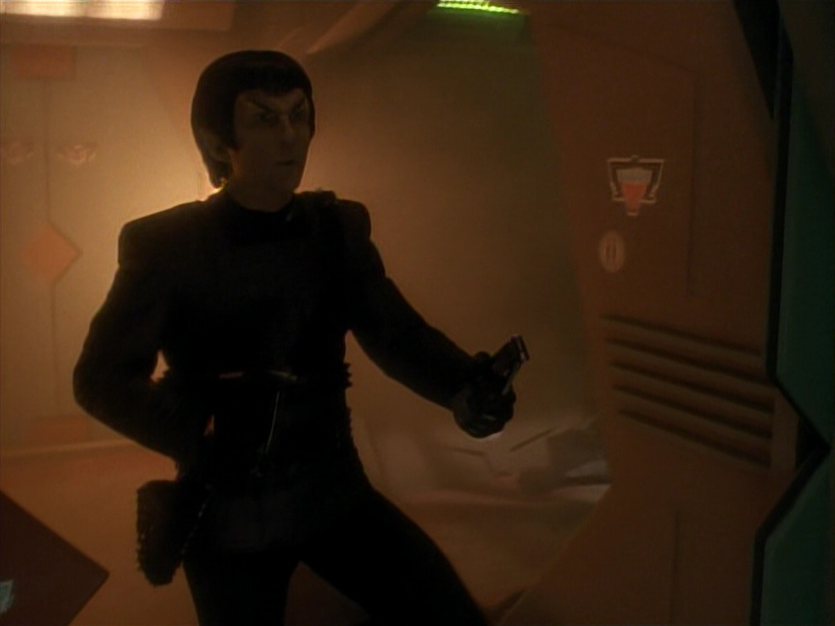 extant_StarTrek_DS9_3x21-TheDieIsCast_03053.jpg