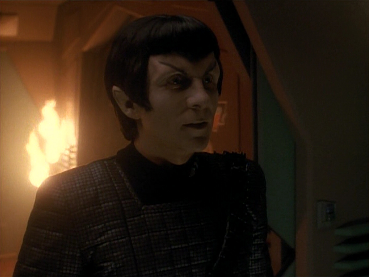 extant_StarTrek_DS9_3x21-TheDieIsCast_03108.jpg