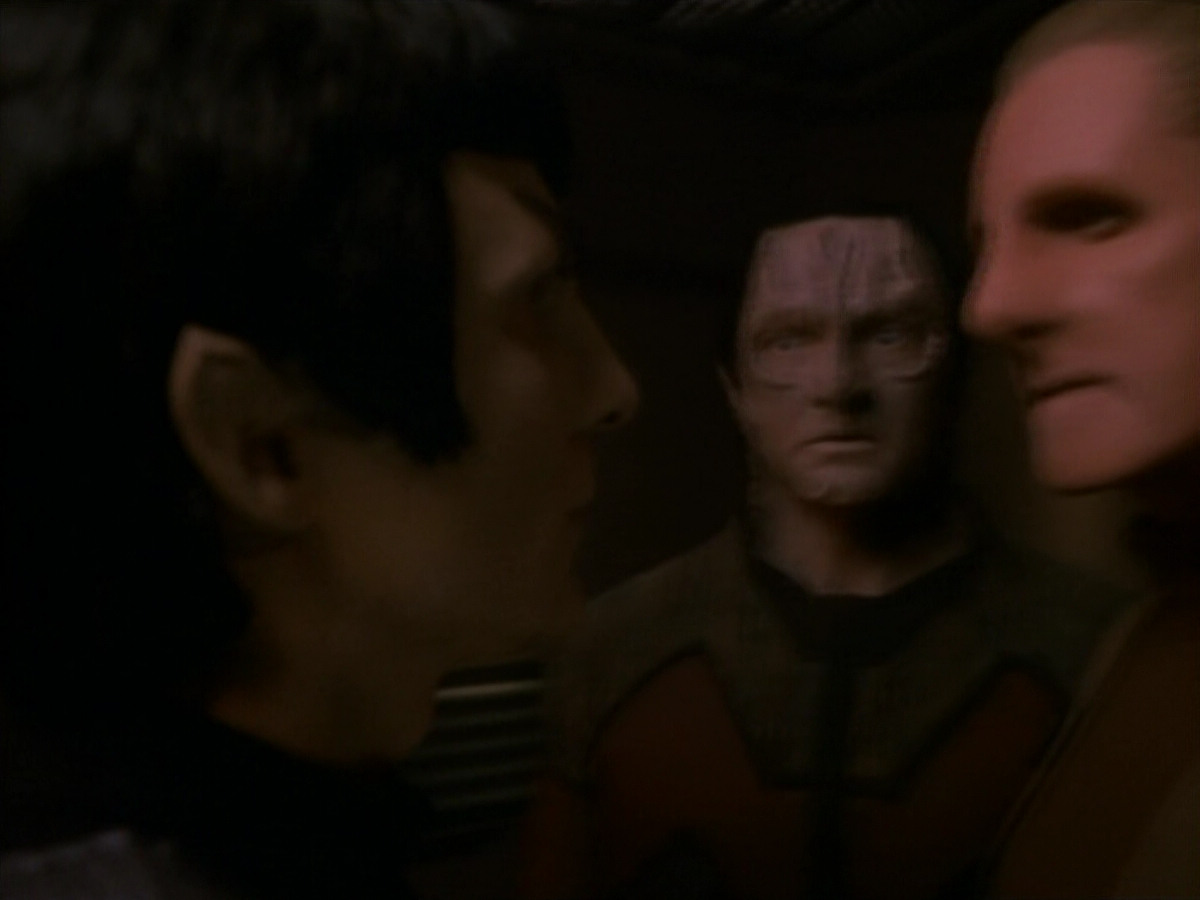 extant_StarTrek_DS9_3x21-TheDieIsCast_03128.jpg