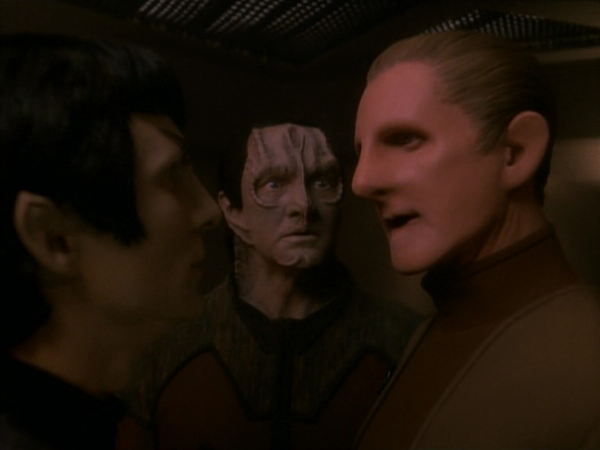 extant_StarTrek_DS9_3x21-TheDieIsCast_03152.jpg