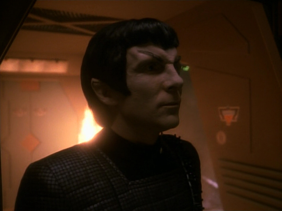 extant_StarTrek_DS9_3x21-TheDieIsCast_03165.jpg