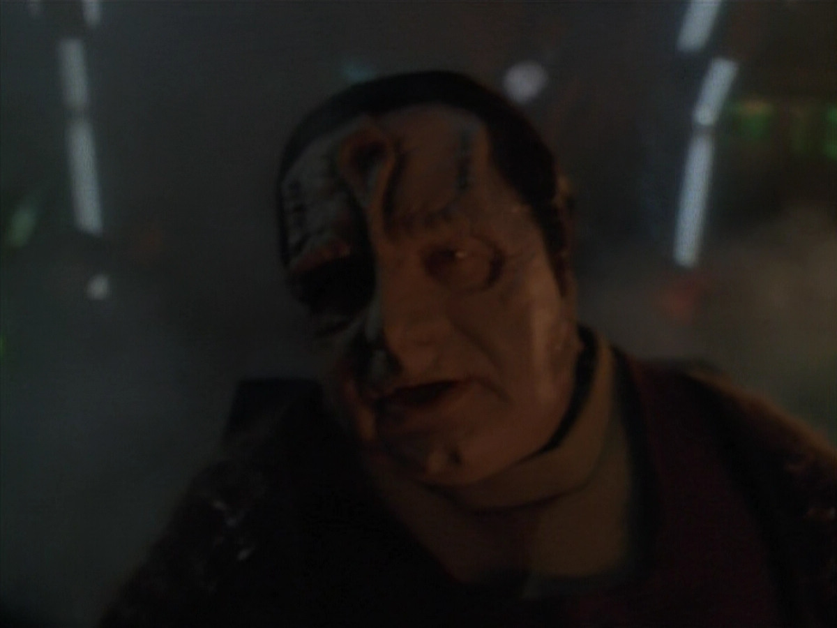 extant_StarTrek_DS9_3x21-TheDieIsCast_03281.jpg