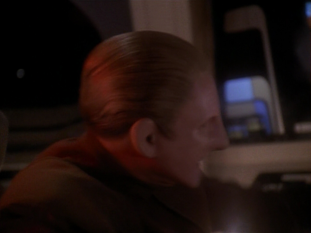 extant_StarTrek_DS9_3x21-TheDieIsCast_03338.jpg
