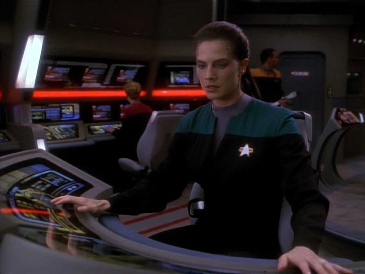 extant_StarTrek_DS9_3x21-TheDieIsCast_03413.jpg