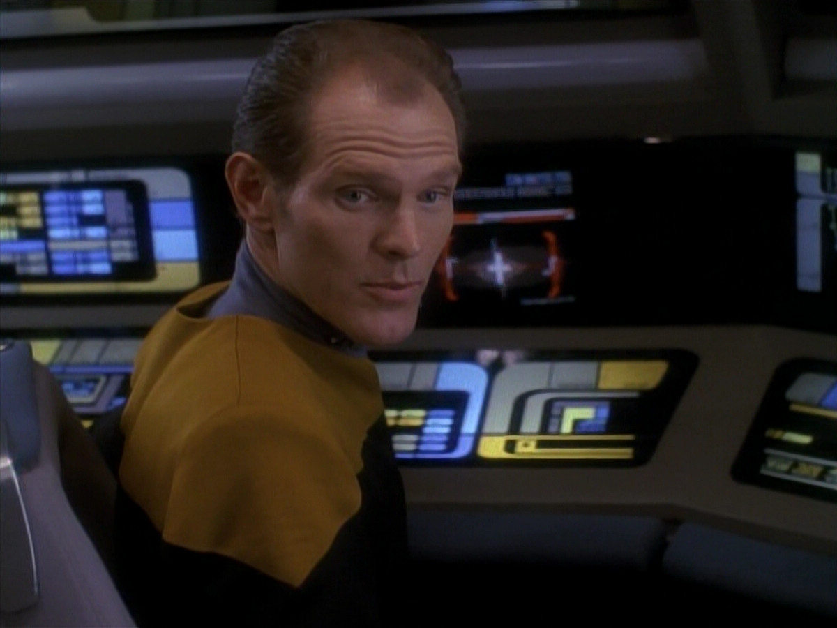 extant_StarTrek_DS9_3x21-TheDieIsCast_03421.jpg