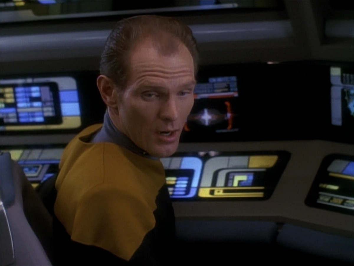 extant_StarTrek_DS9_3x21-TheDieIsCast_03422.jpg
