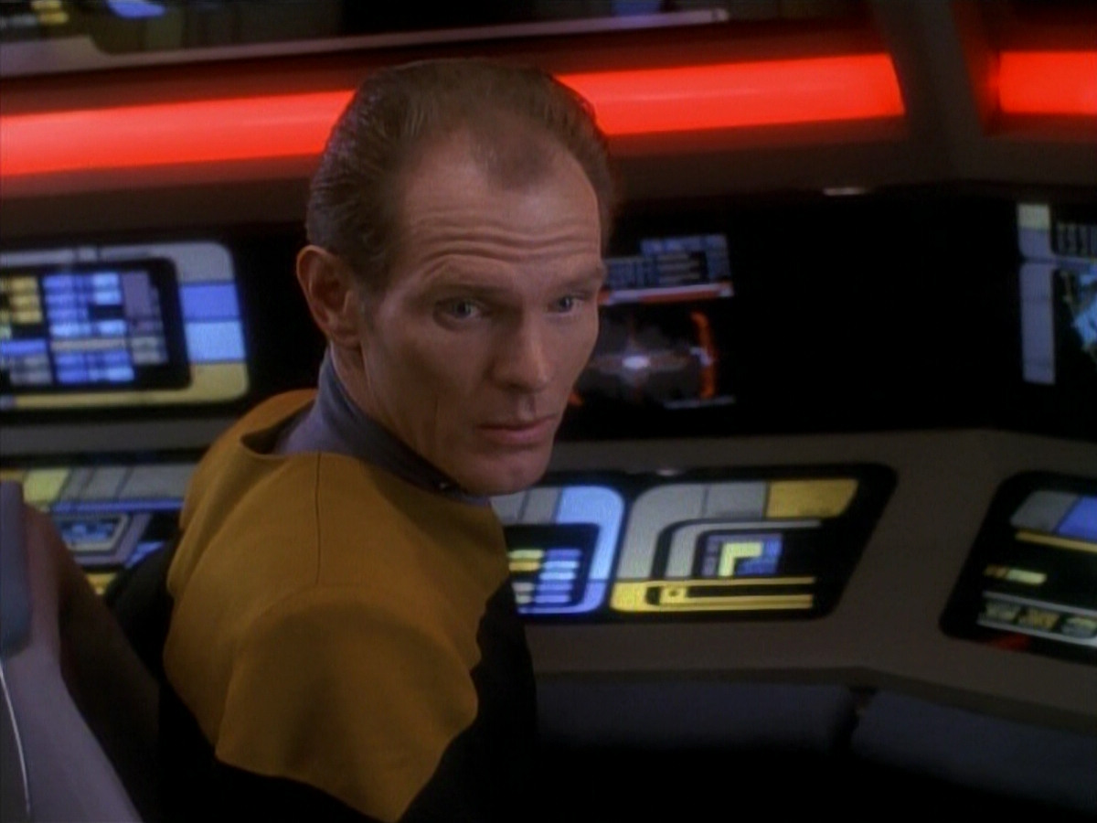 extant_StarTrek_DS9_3x21-TheDieIsCast_03423.jpg