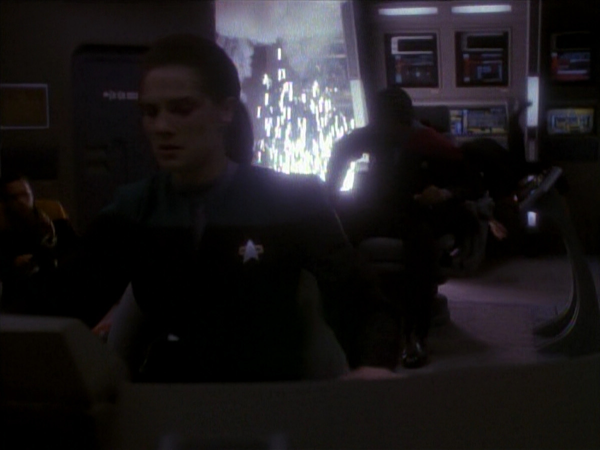 extant_StarTrek_DS9_3x21-TheDieIsCast_03441.jpg