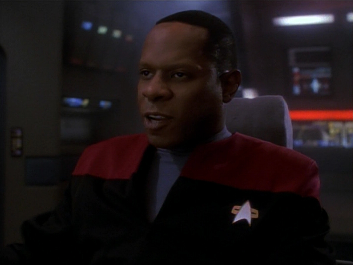 extant_StarTrek_DS9_3x21-TheDieIsCast_03445.jpg