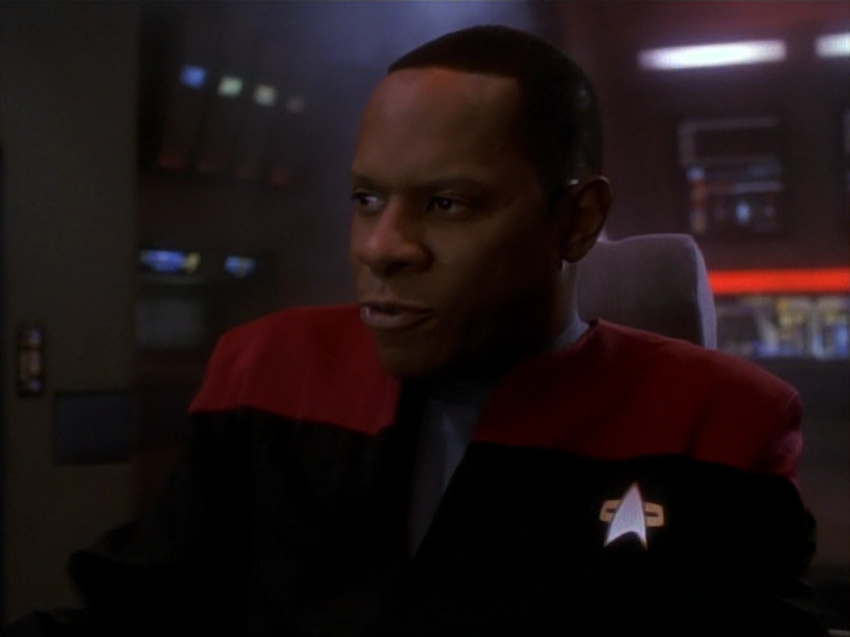 extant_StarTrek_DS9_3x21-TheDieIsCast_03446.jpg