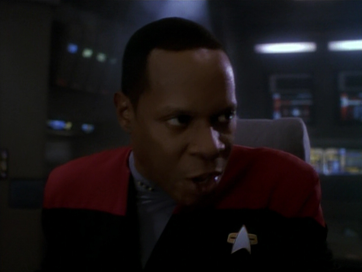 extant_StarTrek_DS9_3x21-TheDieIsCast_03460.jpg