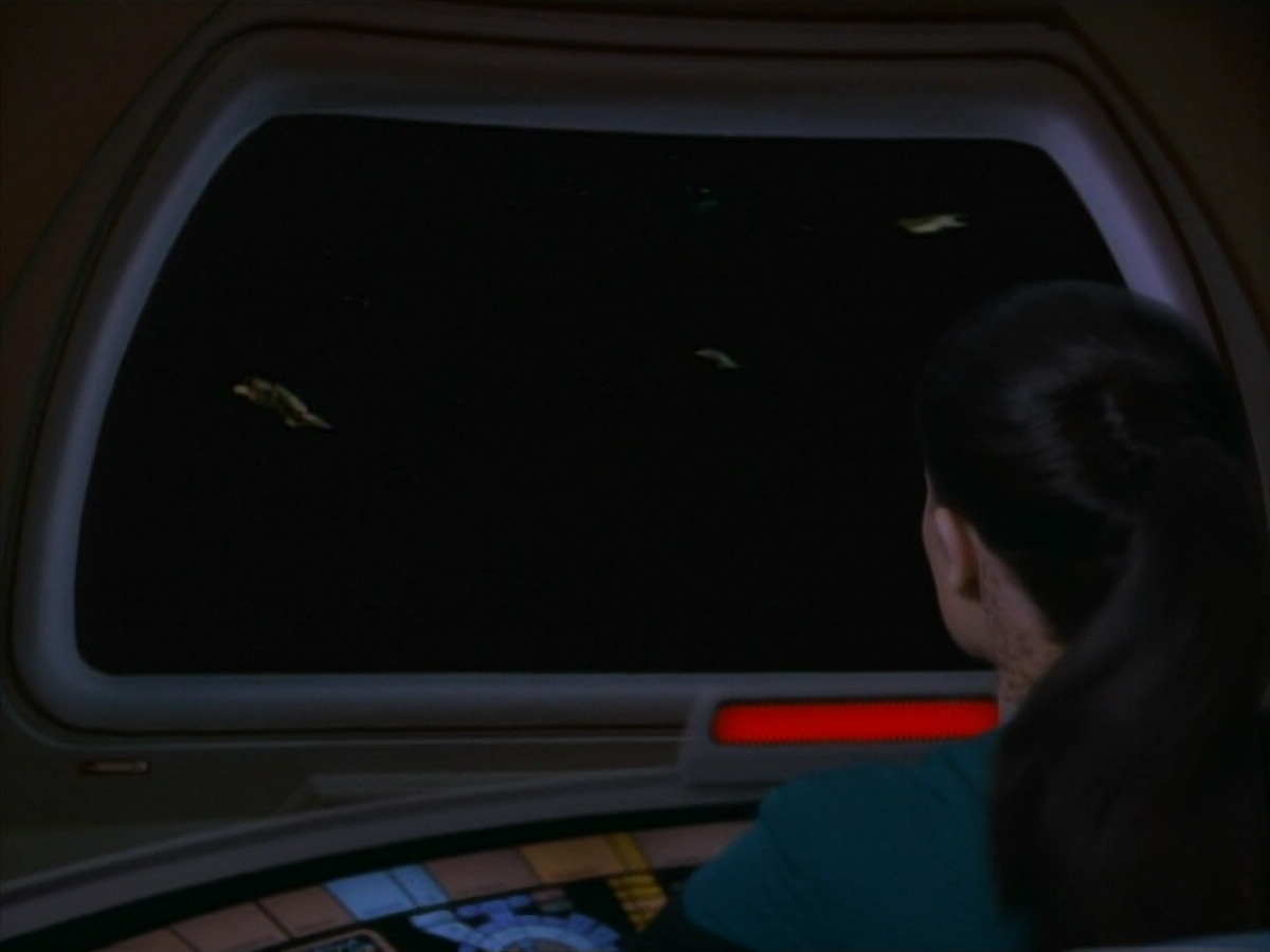 extant_StarTrek_DS9_3x21-TheDieIsCast_03470.jpg
