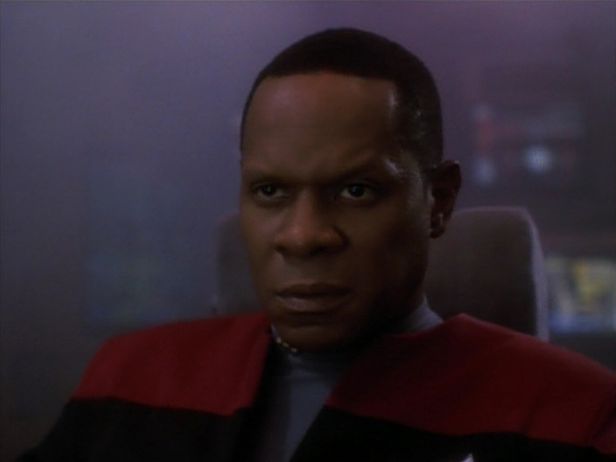 extant_StarTrek_DS9_3x21-TheDieIsCast_03475.jpg