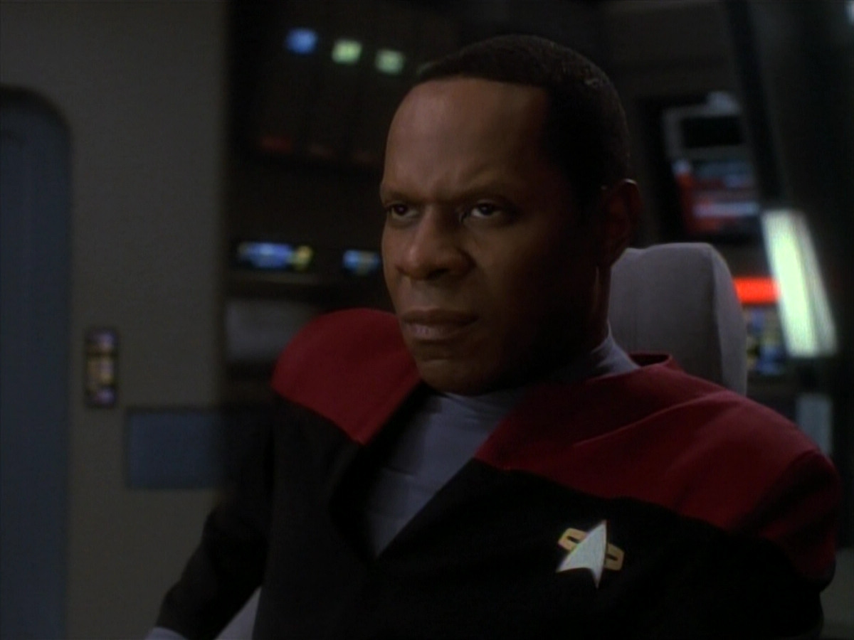 extant_StarTrek_DS9_3x21-TheDieIsCast_03504.jpg