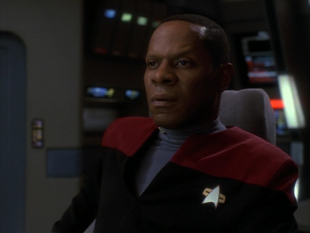 extant_StarTrek_DS9_3x21-TheDieIsCast_03513.jpg