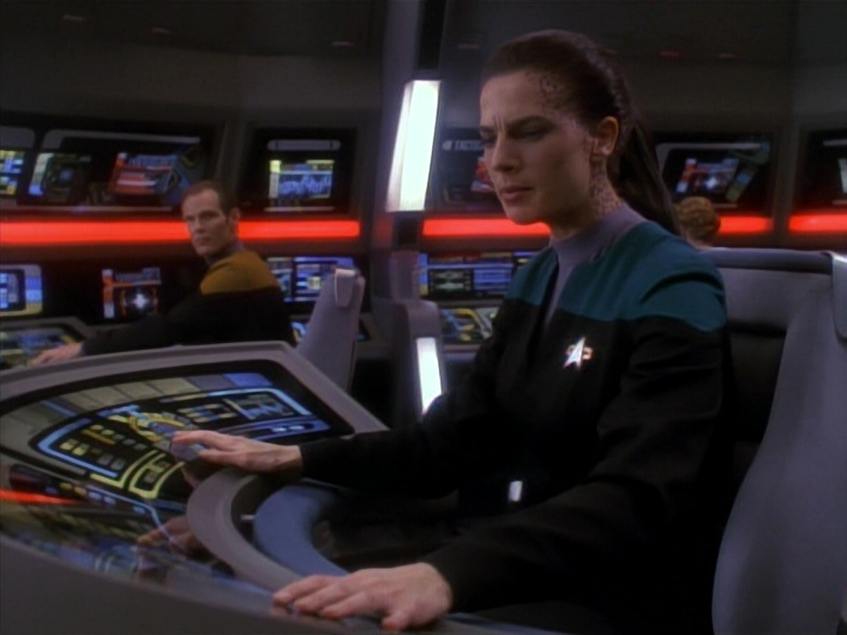 extant_StarTrek_DS9_3x21-TheDieIsCast_03523.jpg