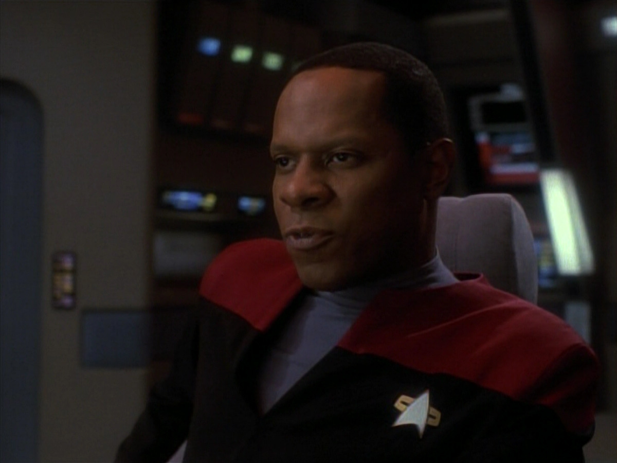 extant_StarTrek_DS9_3x21-TheDieIsCast_03530.jpg