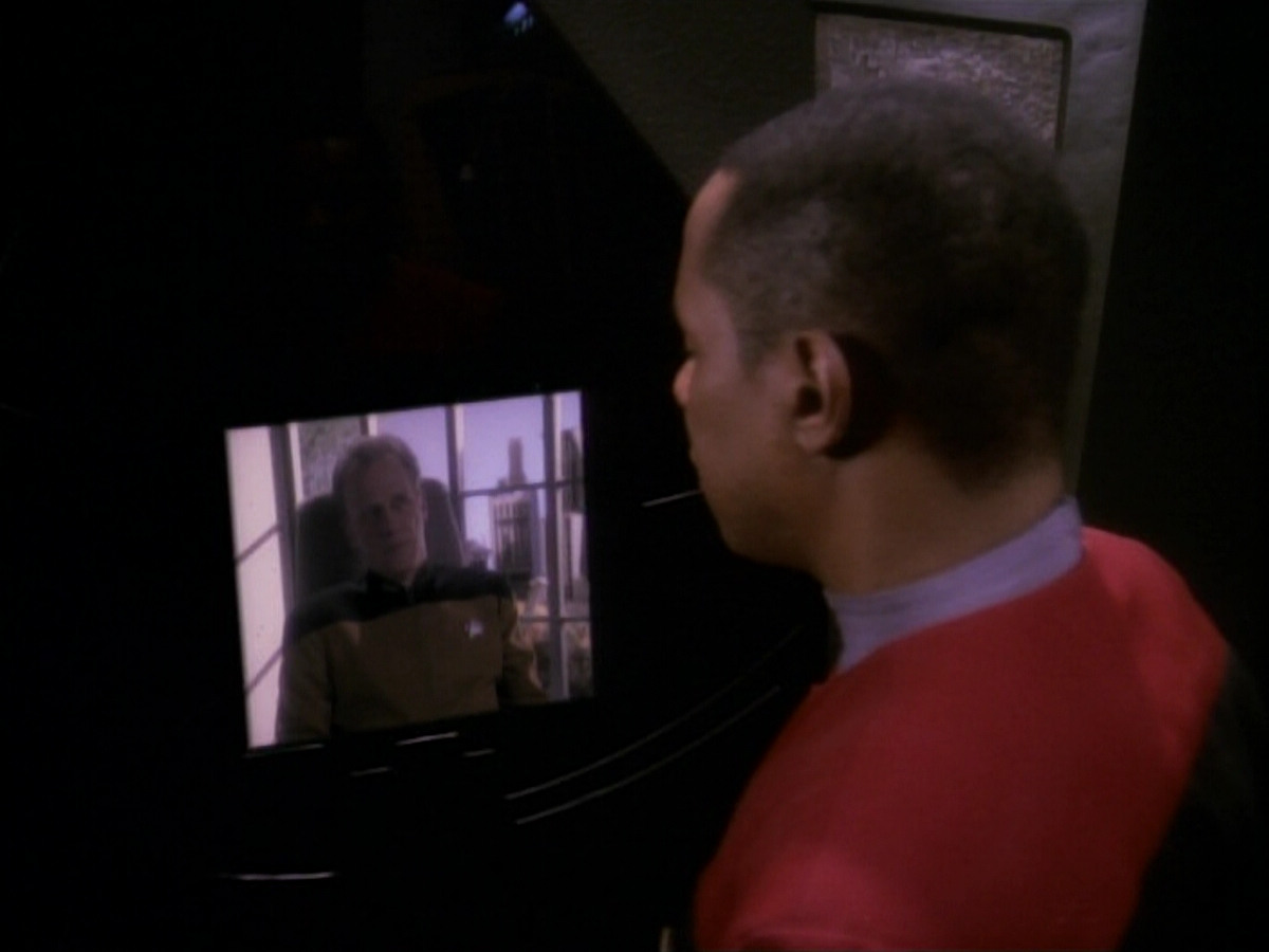extant_StarTrek_DS9_3x21-TheDieIsCast_03569.jpg