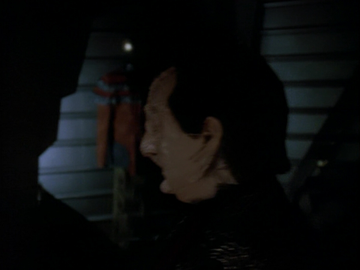 extant_StarTrek_DS9_3x21-TheDieIsCast_03619.jpg
