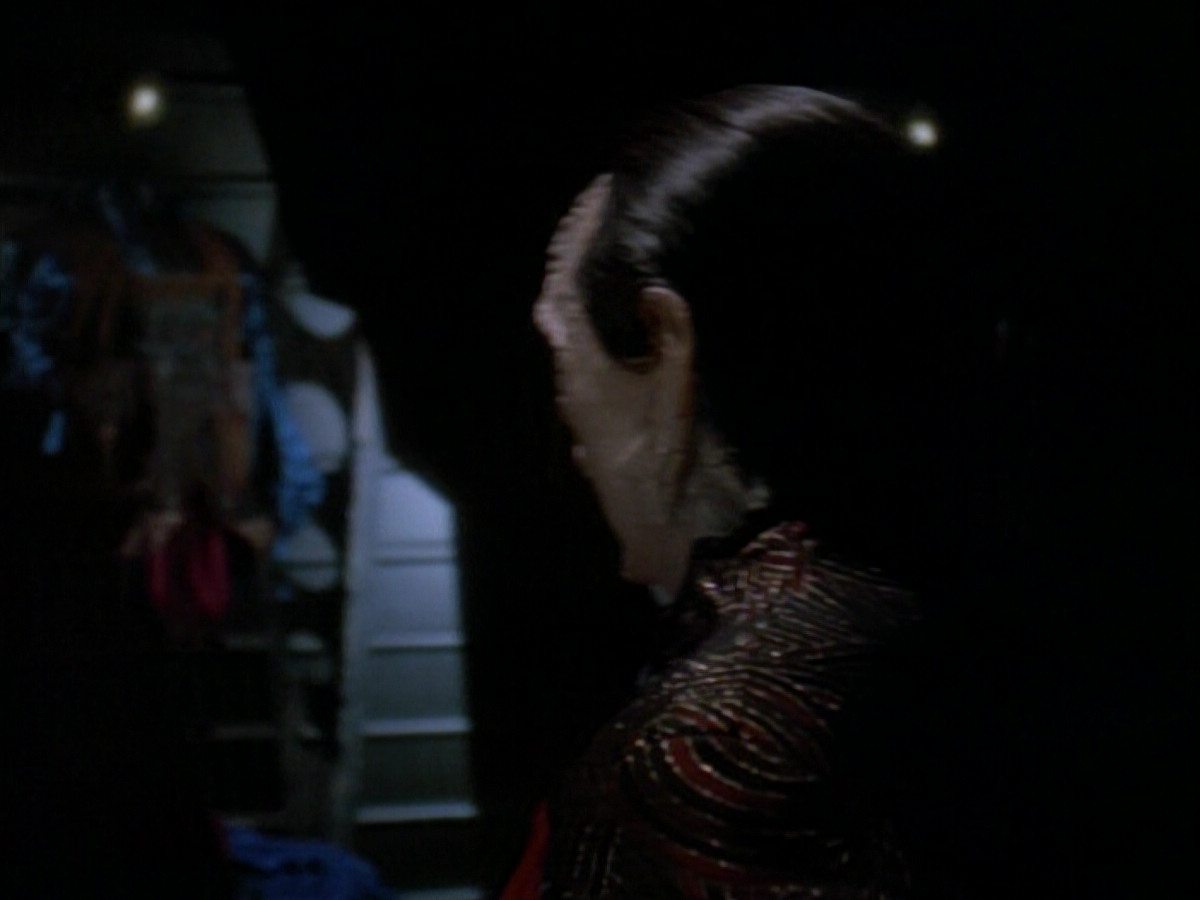 extant_StarTrek_DS9_3x21-TheDieIsCast_03620.jpg