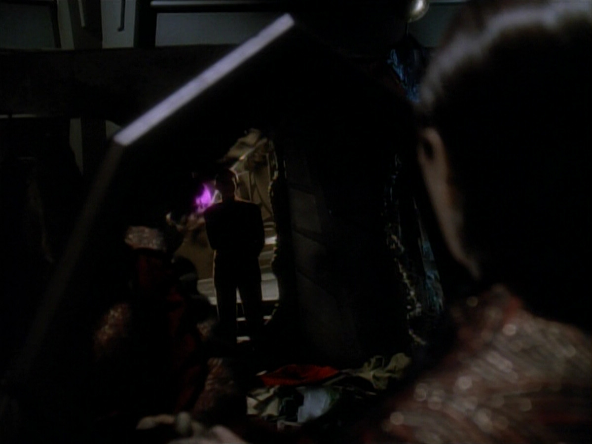 extant_StarTrek_DS9_3x21-TheDieIsCast_03634.jpg