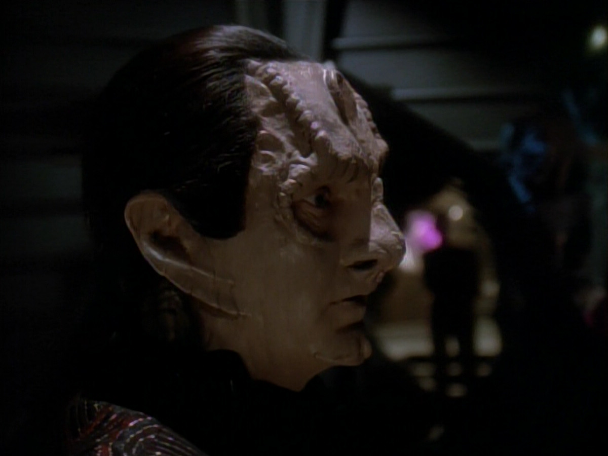 extant_StarTrek_DS9_3x21-TheDieIsCast_03638.jpg