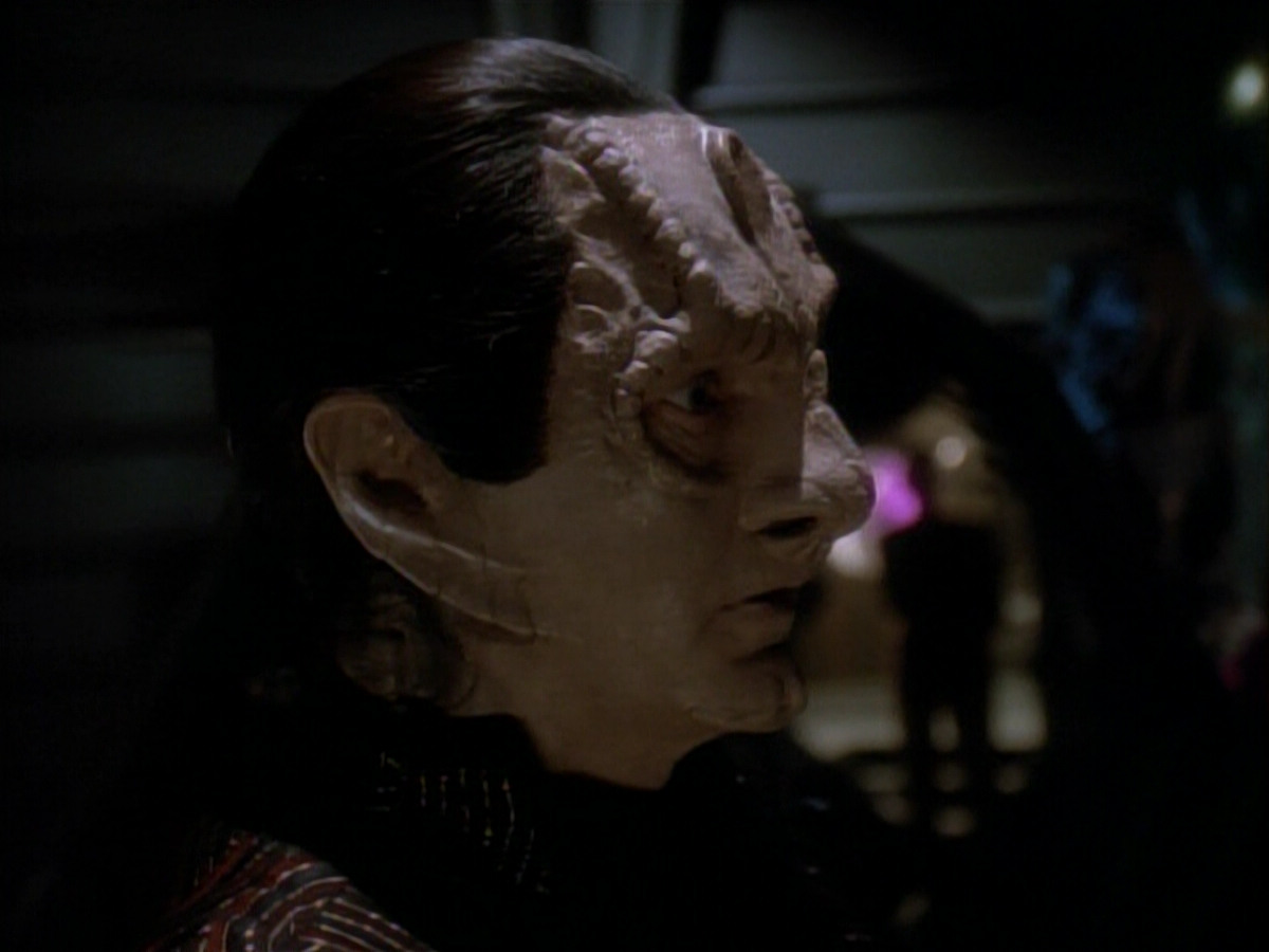 extant_StarTrek_DS9_3x21-TheDieIsCast_03639.jpg