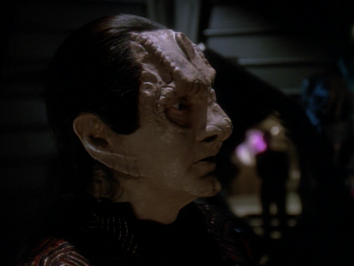 extant_StarTrek_DS9_3x21-TheDieIsCast_03657.jpg