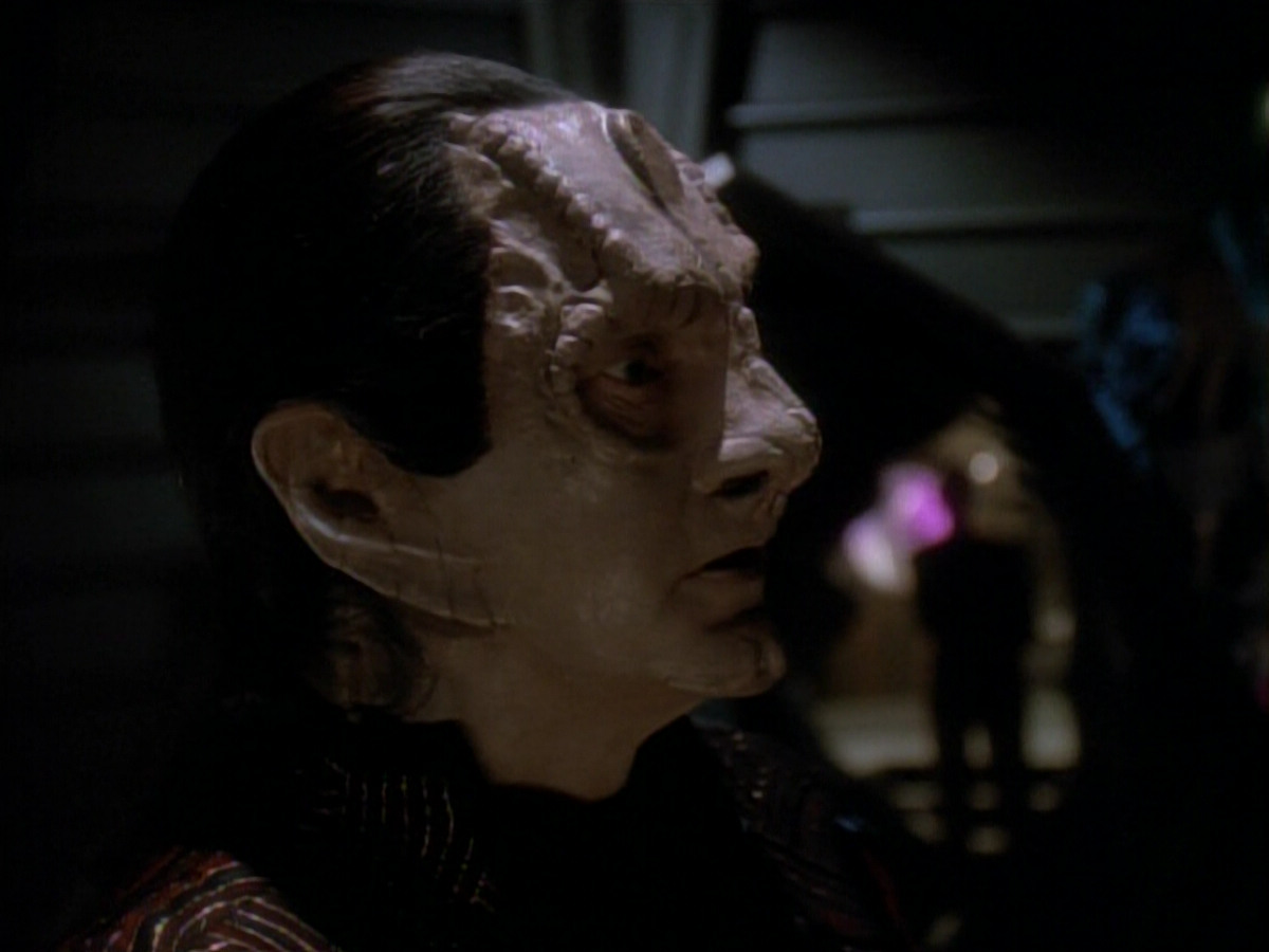 extant_StarTrek_DS9_3x21-TheDieIsCast_03658.jpg