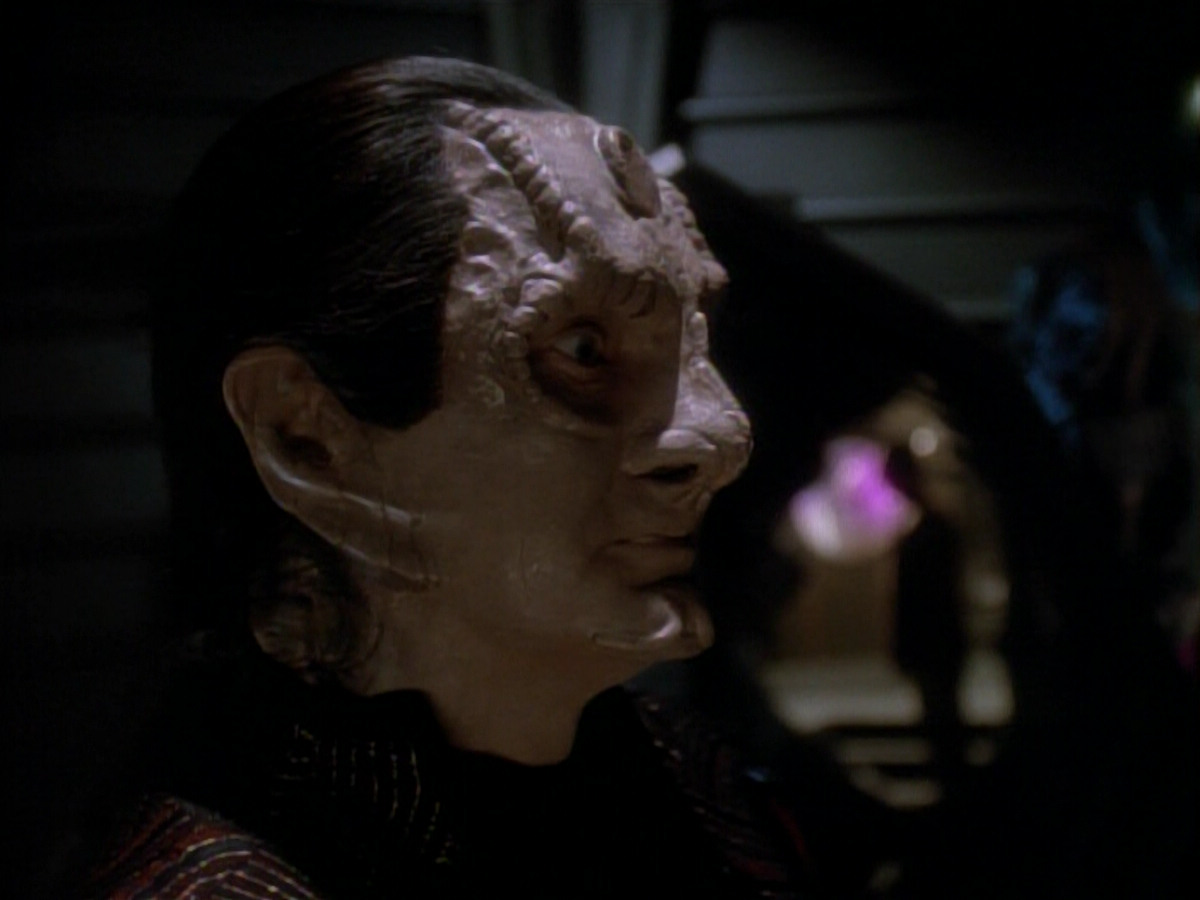 extant_StarTrek_DS9_3x21-TheDieIsCast_03735.jpg