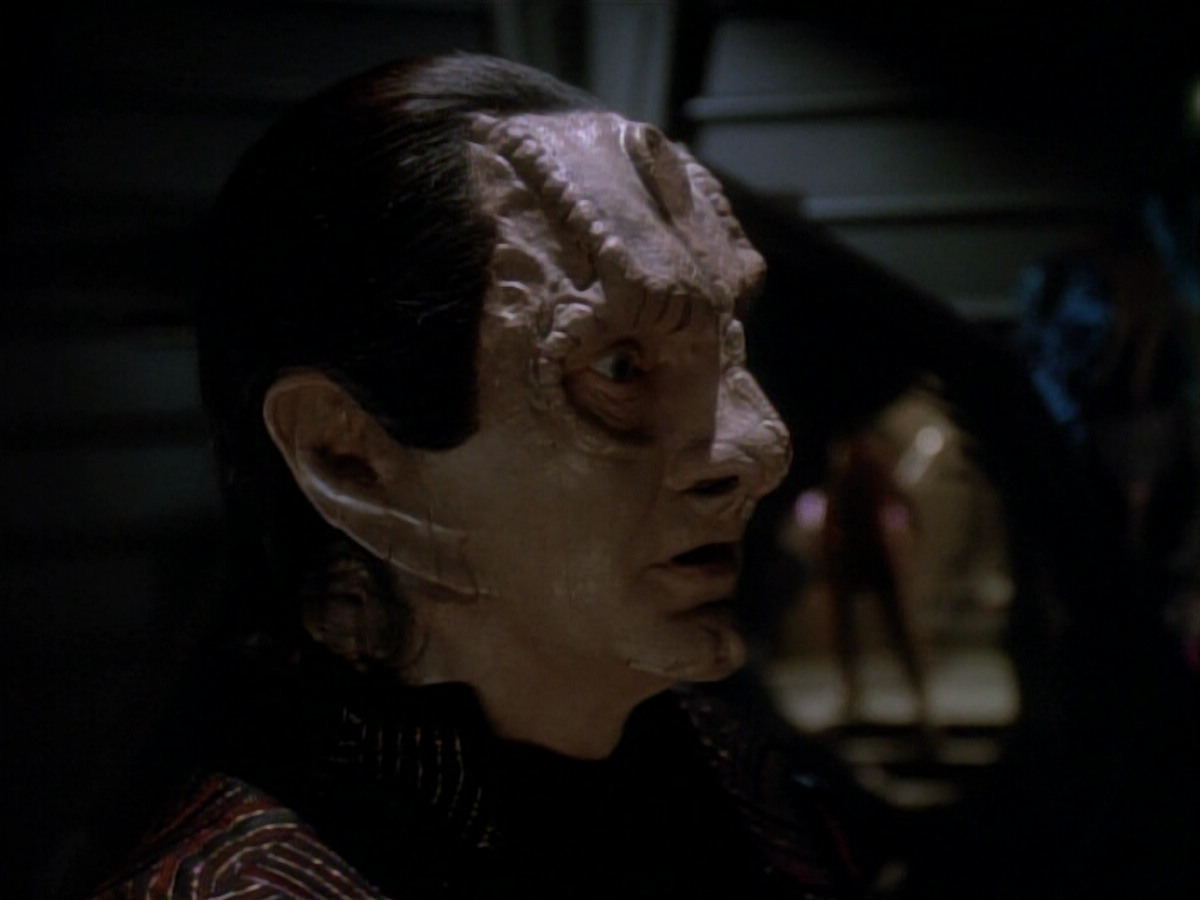 extant_StarTrek_DS9_3x21-TheDieIsCast_03756.jpg