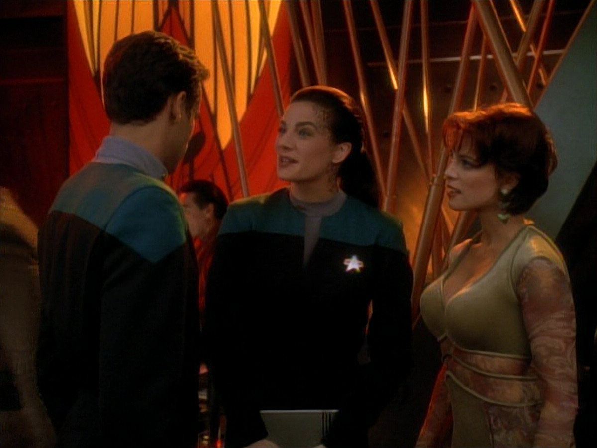extant_StarTrek_DS9_3x22-Explorers_00129.jpg