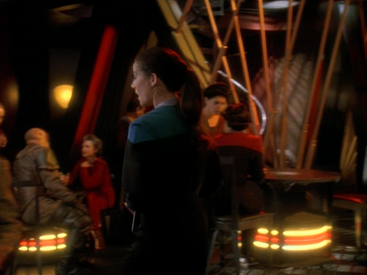 extant_StarTrek_DS9_3x22-Explorers_00138.jpg