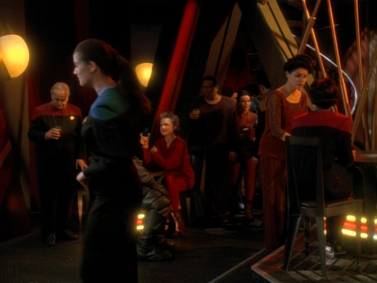 extant_StarTrek_DS9_3x22-Explorers_00152.jpg