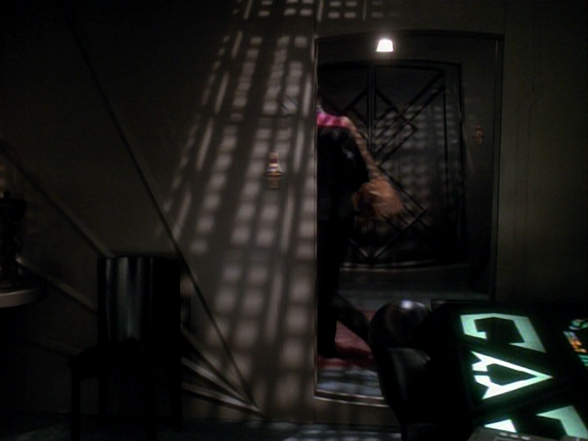 extant_StarTrek_DS9_3x22-Explorers_00246.jpg