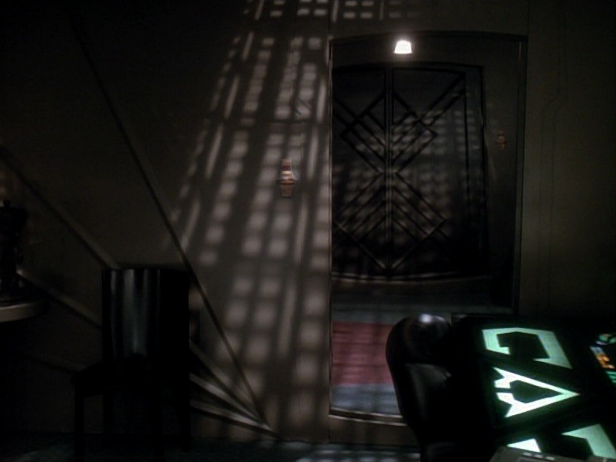extant_StarTrek_DS9_3x22-Explorers_00248.jpg