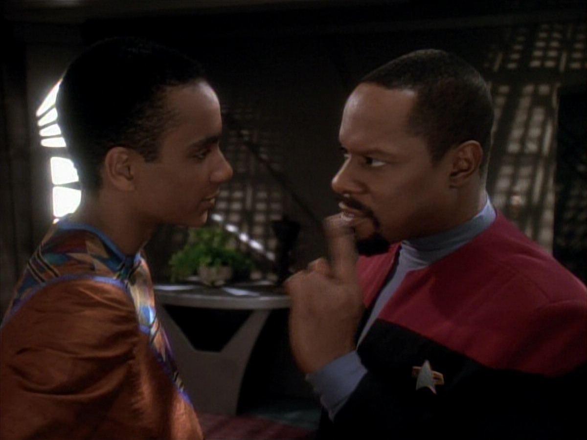extant_StarTrek_DS9_3x22-Explorers_00282.jpg