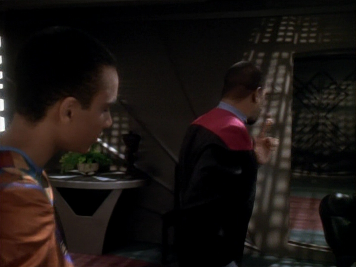 extant_StarTrek_DS9_3x22-Explorers_00284.jpg