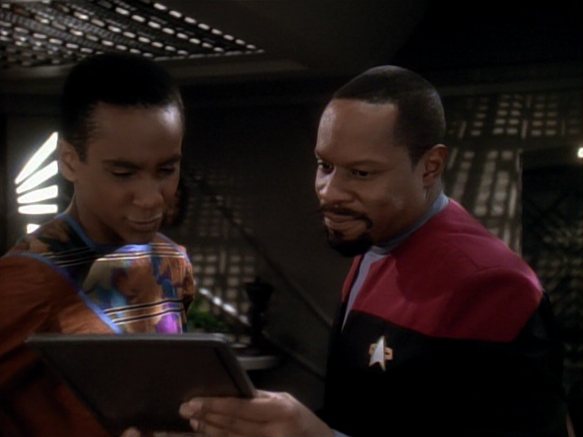 extant_StarTrek_DS9_3x22-Explorers_00301.jpg