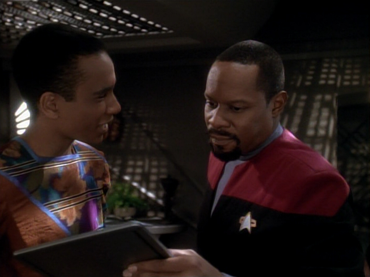 extant_StarTrek_DS9_3x22-Explorers_00302.jpg