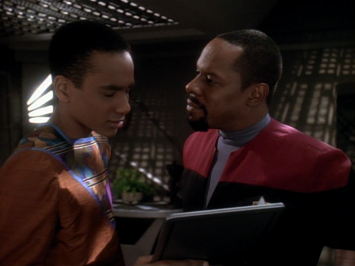 extant_StarTrek_DS9_3x22-Explorers_00327.jpg