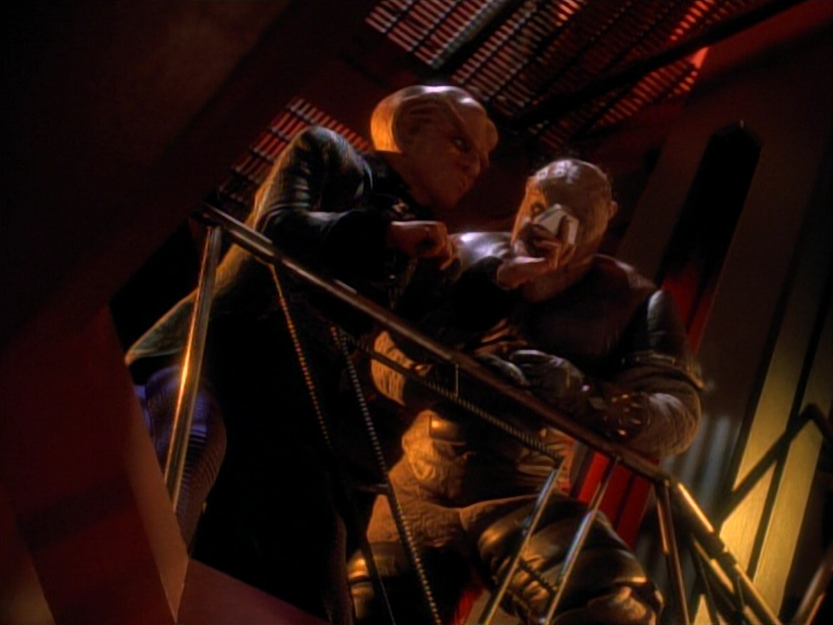 extant_StarTrek_DS9_3x22-Explorers_03477.jpg