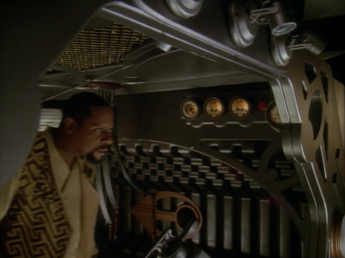 extant_StarTrek_DS9_3x22-Explorers_03752.jpg