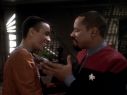 Filename=extant_StarTrek_DS9_3x22-Explorers_00260.jpg
Filesize=153KiB
Dimensions=1200x900
Date added=Sep 07, 2019 extant_StarTrek_DS9_3x22-Explorers_00260.jpg