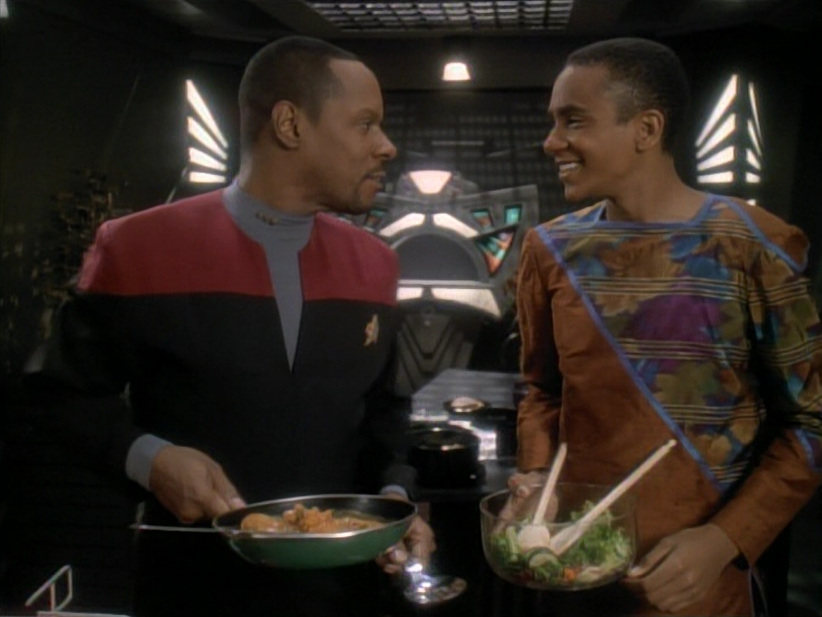 extant_StarTrek_DS9_3x23-FamilyBusiness_00063.jpg