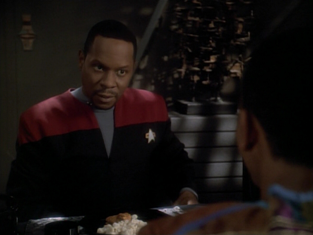 extant_StarTrek_DS9_3x23-FamilyBusiness_00112.jpg